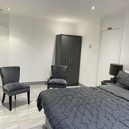 Luxurious 2-Bed Apartment In Woolwich London Ngoại thất bức ảnh