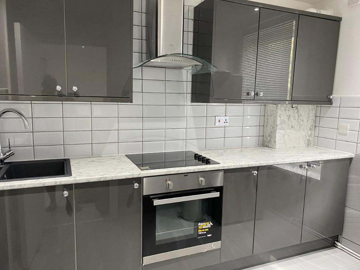 Luxurious 2-Bed Apartment In Woolwich London Ngoại thất bức ảnh