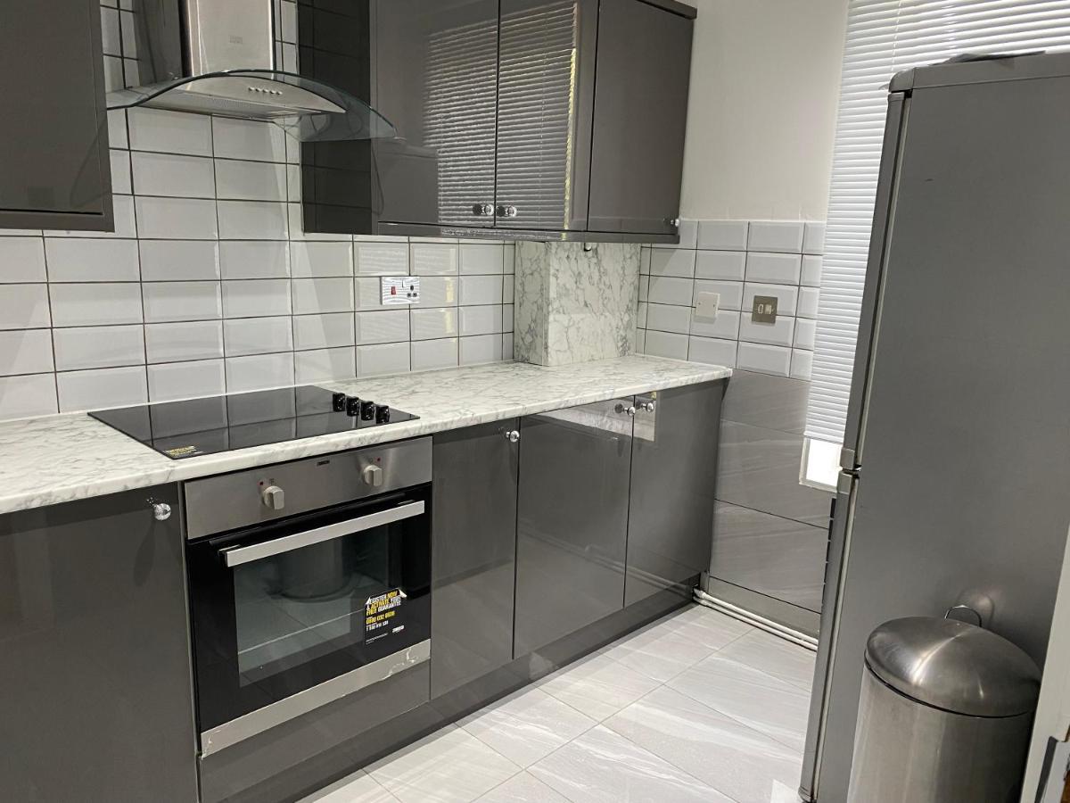Luxurious 2-Bed Apartment In Woolwich London Ngoại thất bức ảnh